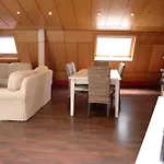 En